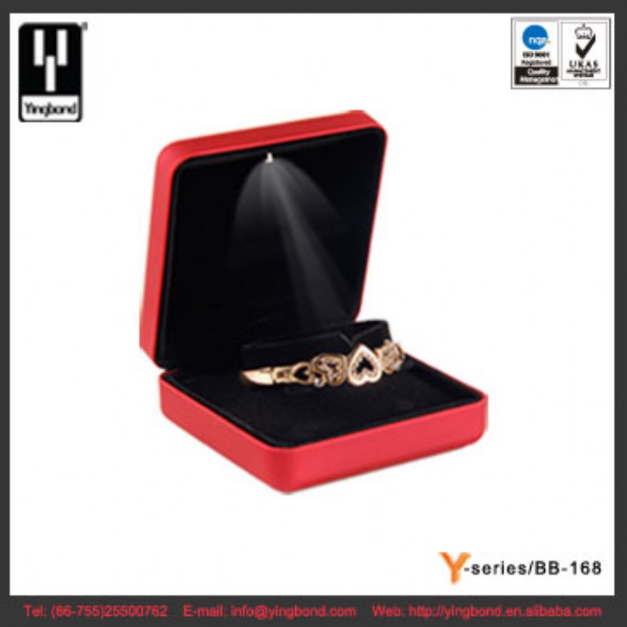 Velvet Big Jewelry Bracelet Gift Box With LED Light (red)