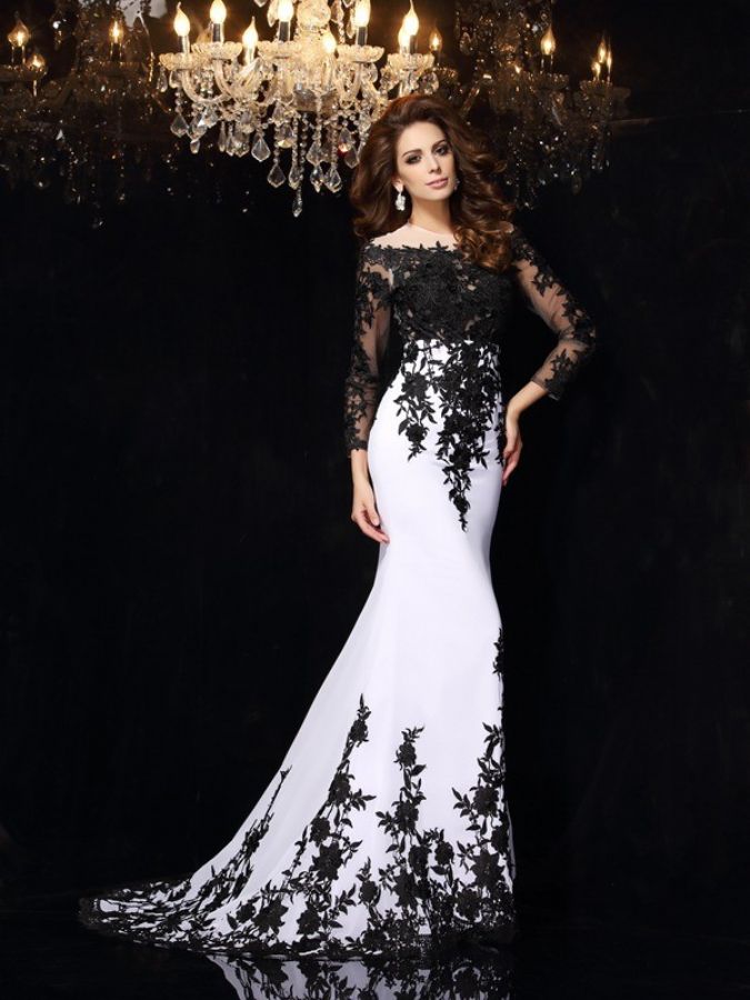 Trumpet/Mermaid V-neck Long Sleeves Lace Floor-Length Tulle Wedding Dress