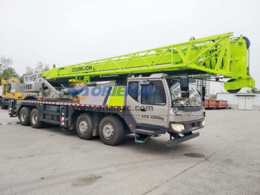 ZOOMLION QY55V Truck Crane